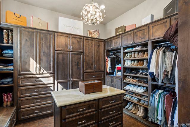 104 Falcon Crst, Boerne, TX 78006