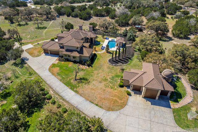 104 Falcon Crst, Boerne, TX 78006