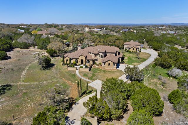 104 Falcon Crst, Boerne, TX 78006
