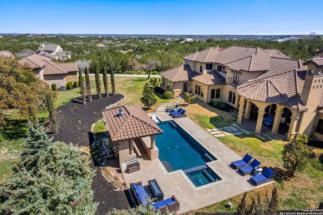 104 Falcon Crst, Boerne, TX 78006