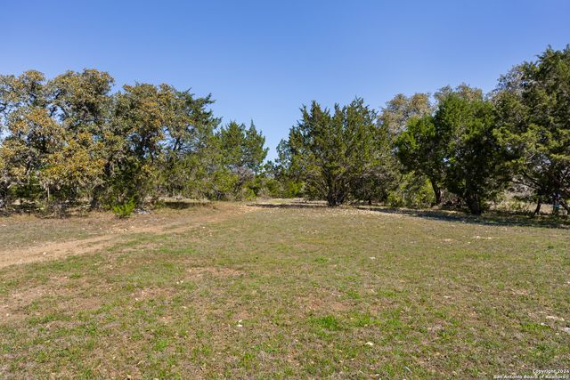 104 Falcon Crst, Boerne, TX 78006