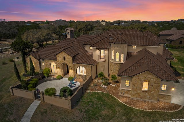 104 Falcon Crst, Boerne, TX 78006