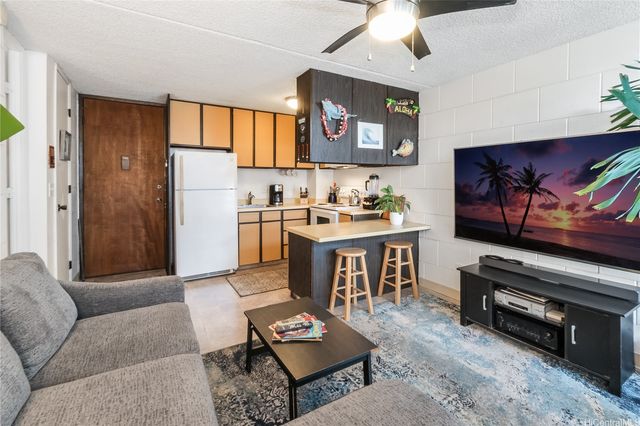 2847 Waialae Avenue 306, Honolulu, HI 96826