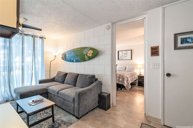 2847 Waialae Avenue 306, Honolulu, HI 96826