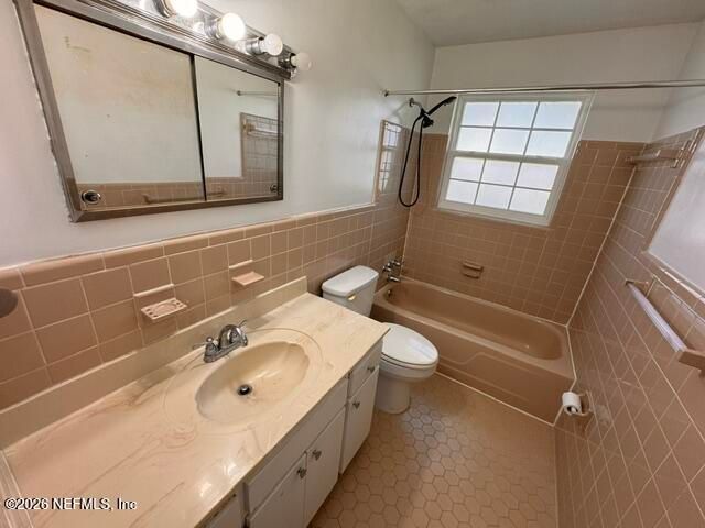8457 SAN ARDO Drive, Jacksonville, FL 32217