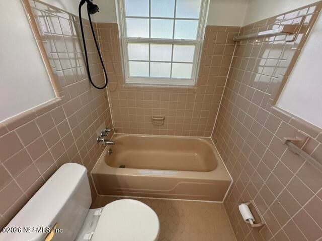 8457 SAN ARDO Drive, Jacksonville, FL 32217