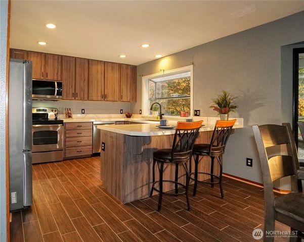 24608 197th Avenue SE, Maple Valley, WA 98038