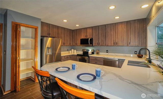 24608 197th Avenue SE, Maple Valley, WA 98038