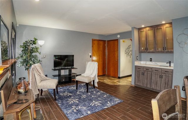 24608 197th Avenue SE, Maple Valley, WA 98038