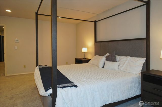 24608 197th Avenue SE, Maple Valley, WA 98038