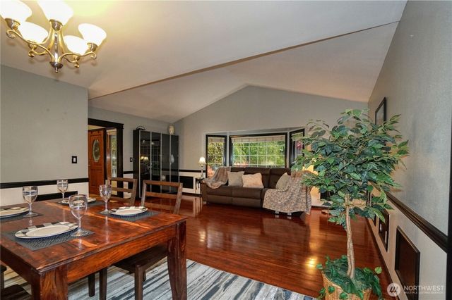 24608 197th Avenue SE, Maple Valley, WA 98038