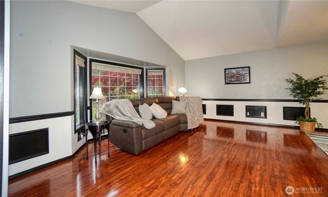 24608 197th Avenue SE, Maple Valley, WA 98038