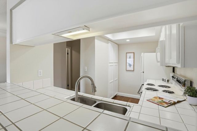 880 N Winchester Boulevard 102, Santa Clara, CA 95050