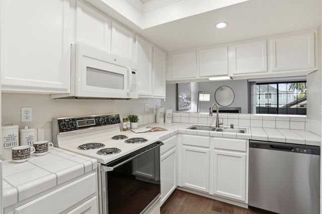 880 N Winchester Boulevard 102, Santa Clara, CA 95050