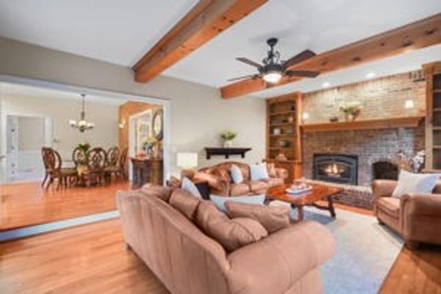 27 Sibley Road, Sutton, MA 01590