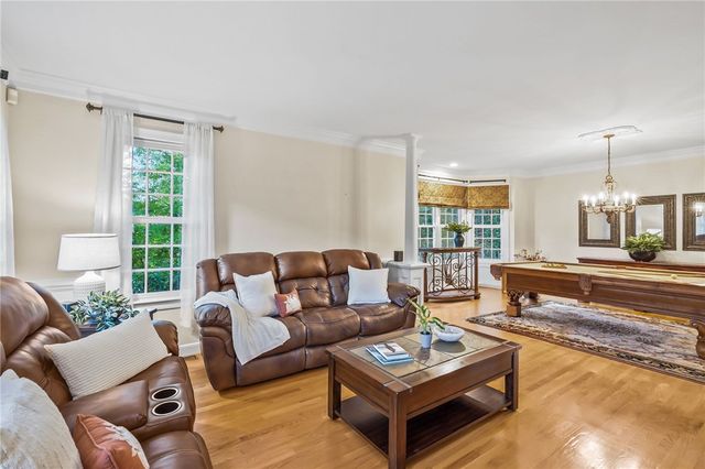 27 Sibley Road, Sutton, MA 01590