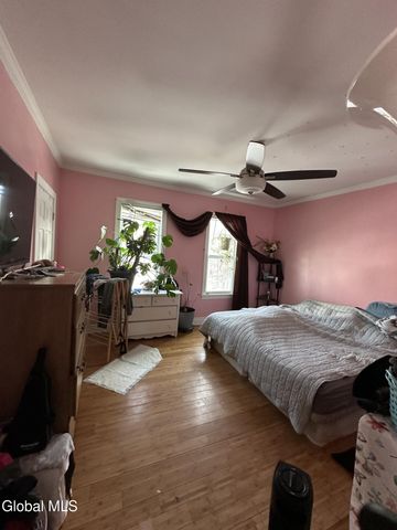 6 Hempton Street, Amsterdam, NY 12010