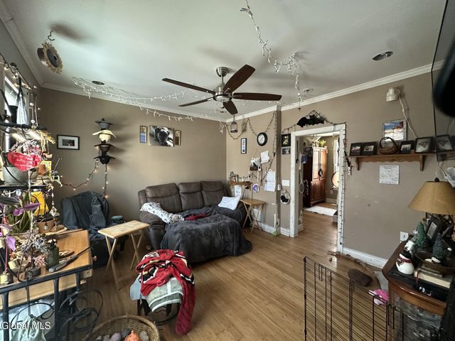 6 Hempton Street, Amsterdam, NY 12010