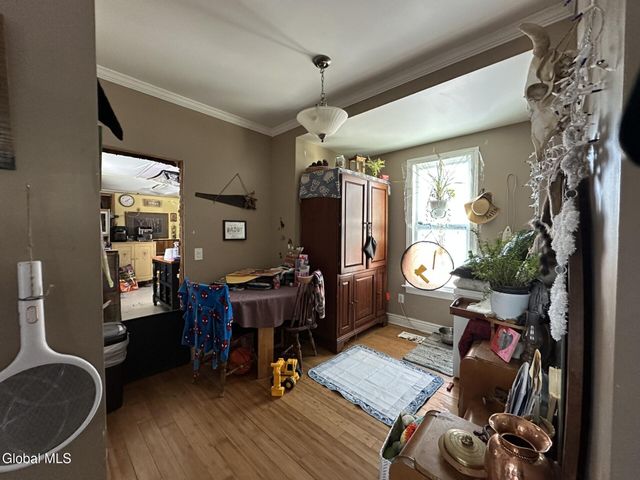 6 Hempton Street, Amsterdam, NY 12010