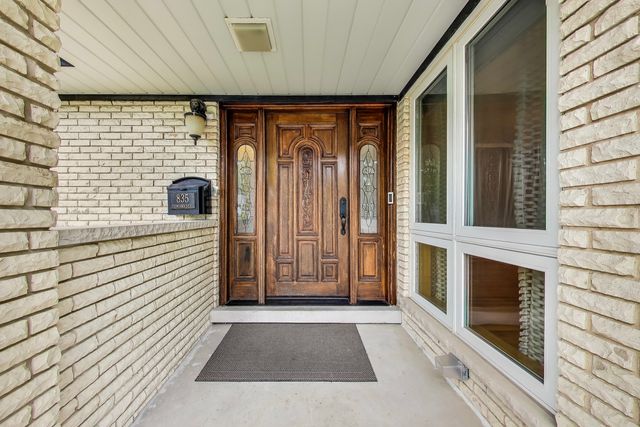835 TOMAWADEE Lane, Park Ridge, IL 60068