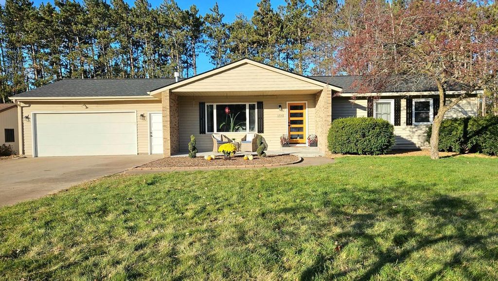 1231 SPRUCE DRIVE, Plover, WI 54467