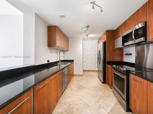 3000 NE 188th St PH 709, Aventura, FL 33180