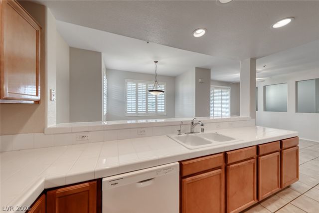 2325 Windmill Parkway 1512, Henderson, NV 89074