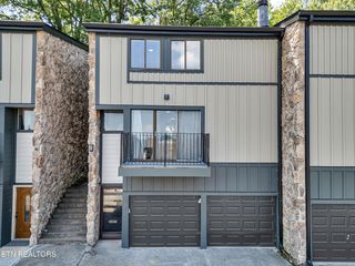 1916 Cherokee Bluff Drive, Knoxville, TN 37920