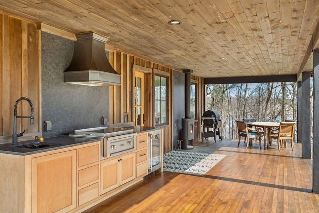 1085 Lake Edith Lane S, Afton, MN 55001