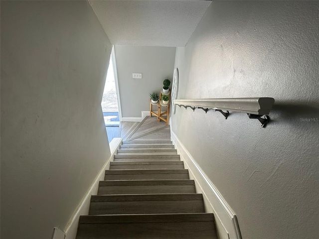 9007 PEBBLE CREEK DRIVE 9007, Tampa, FL 33647