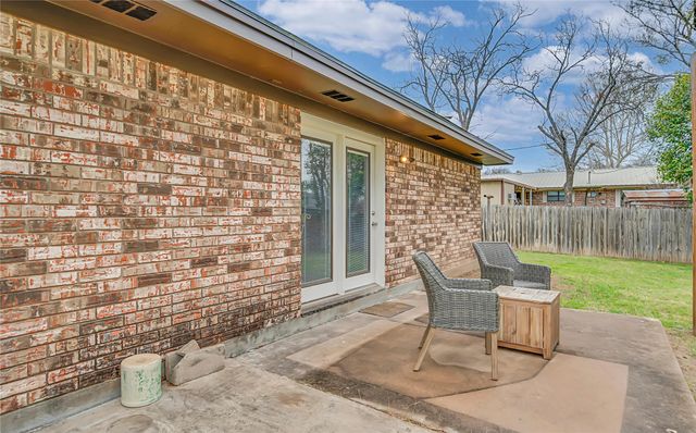 706 Krueger Street, Clifton, TX 76634
