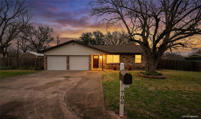 706 Krueger Street, Clifton, TX 76634