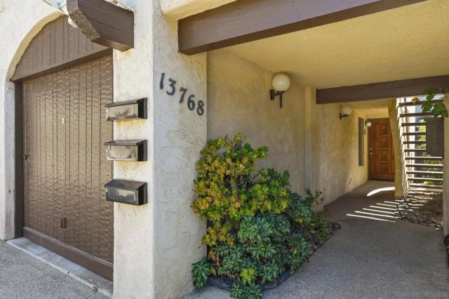 13768 Ruette Le Parc C, Del Mar, CA 92014