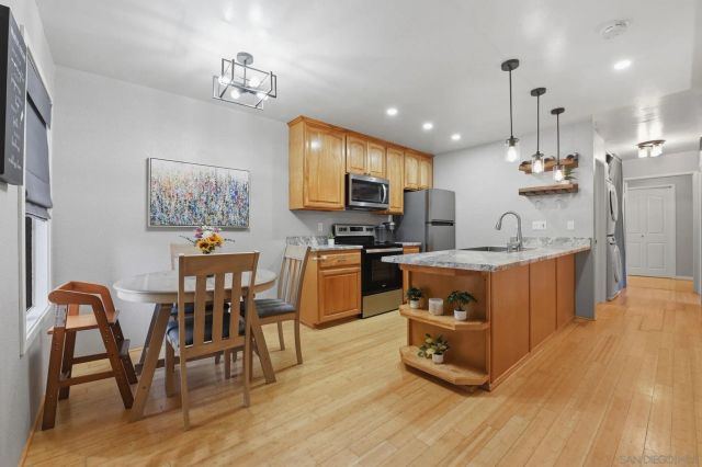 13768 Ruette Le Parc C, Del Mar, CA 92014