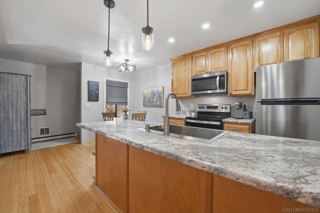 13768 Ruette Le Parc C, Del Mar, CA 92014