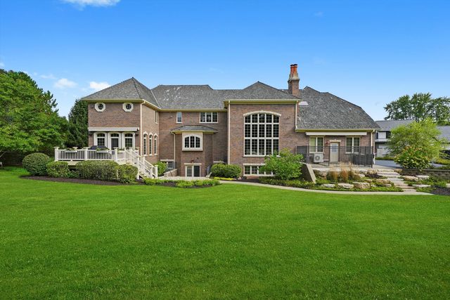 80 Geneva Court, Inverness, IL 60010