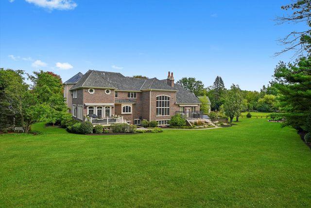 80 Geneva Court, Inverness, IL 60010