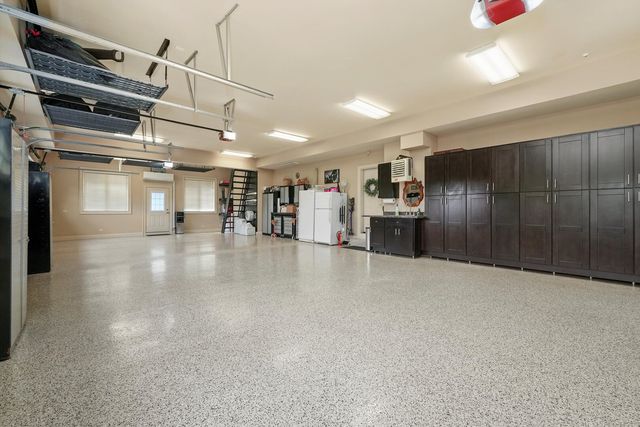 80 Geneva Court, Inverness, IL 60010