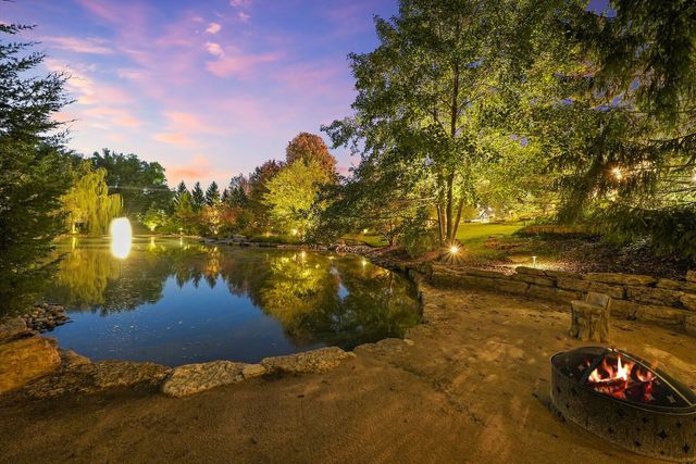 80 Geneva Court, Inverness, IL 60010