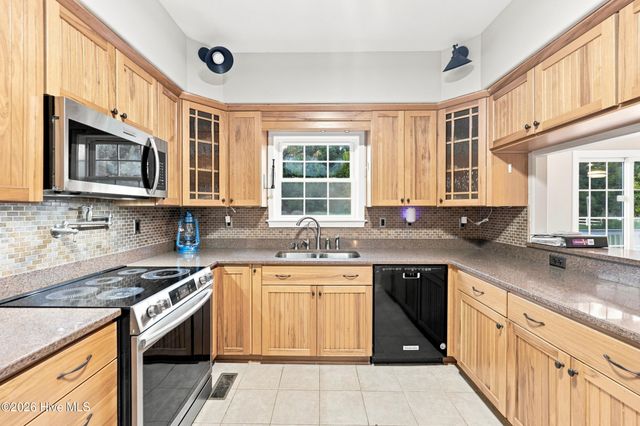 124 Bullyard Station Court, Moyock, NC 27958