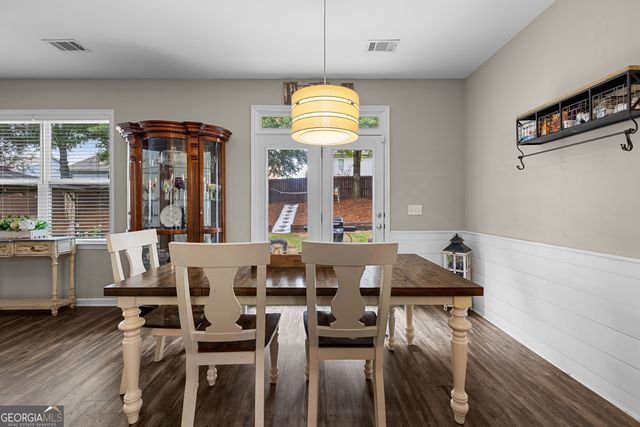 77 Lakeshore Parkway, Newnan, GA 30263