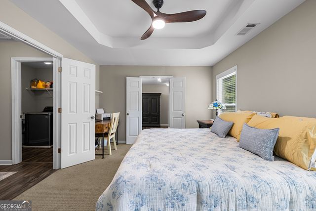 77 Lakeshore Parkway, Newnan, GA 30263