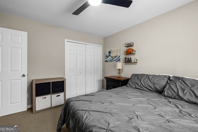 77 Lakeshore Parkway, Newnan, GA 30263
