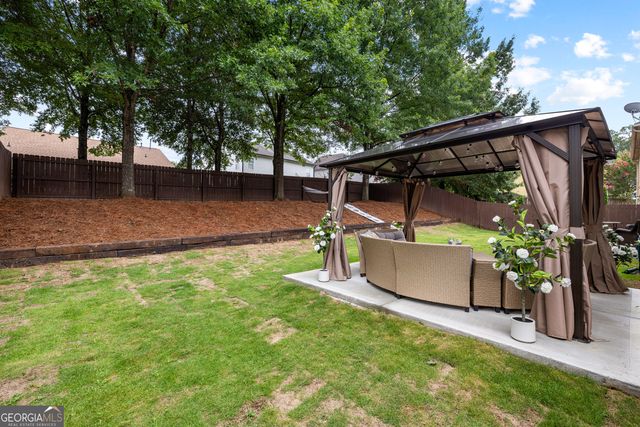 77 Lakeshore Parkway, Newnan, GA 30263