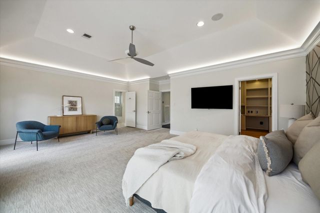 3738 Wickersham Ln, Houston, TX 77027