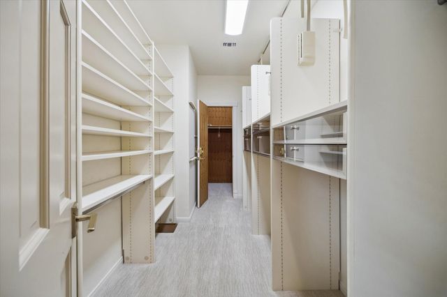 3738 Wickersham Ln, Houston, TX 77027