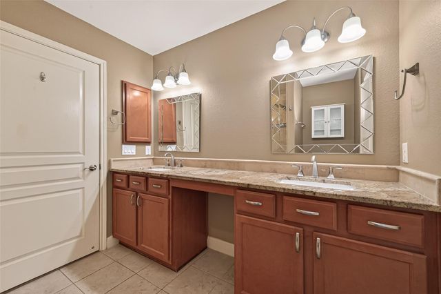 2922 Bur Oak Court, Richmond, TX 77469