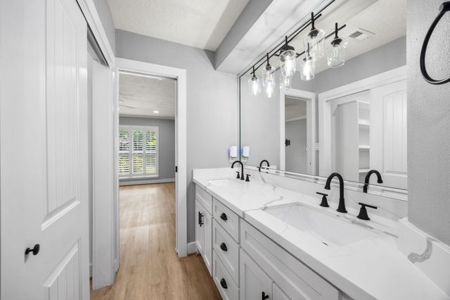 2723 Stetson Lane, Houston, TX 77043