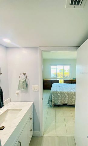 1515 PINELLAS BAYWAY S 1, St Petersburg, FL 33715