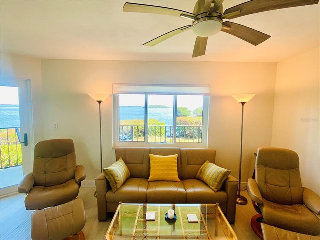 1515 PINELLAS BAYWAY S 1, St Petersburg, FL 33715